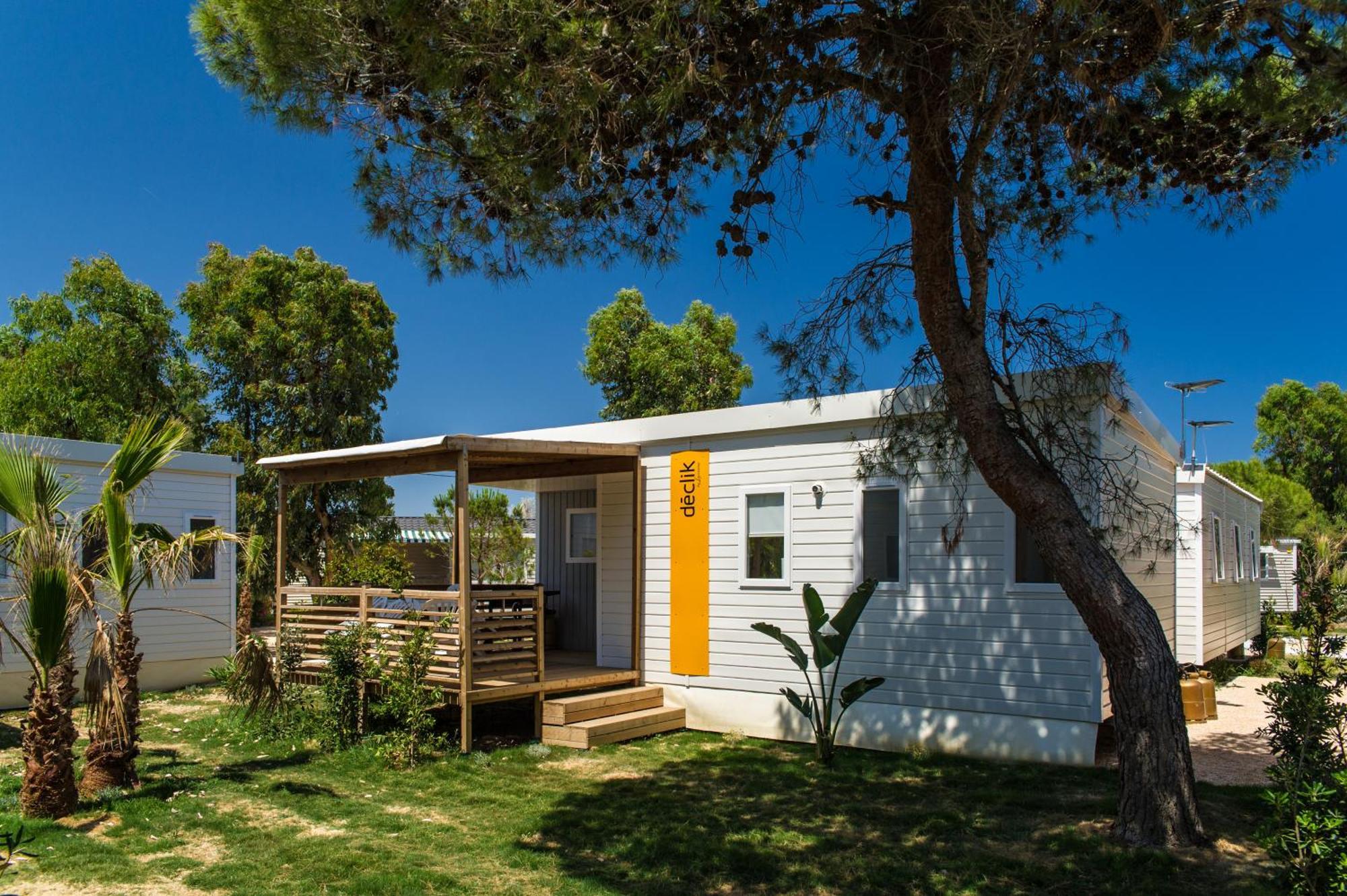 Camping L'Oasis Et California Otel Le Barcarès Oda fotoğraf