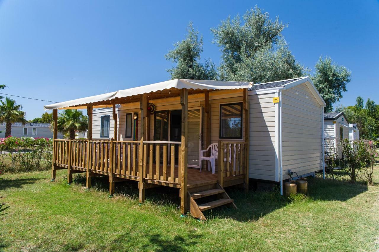 Camping L'Oasis Et California Otel Le Barcarès Dış mekan fotoğraf